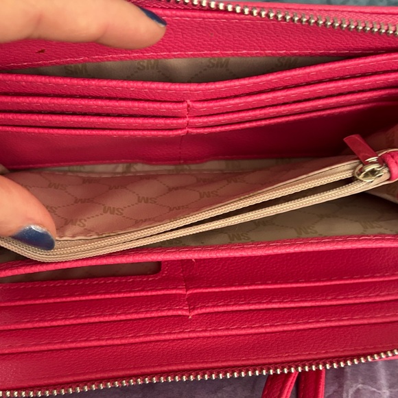 Steve Madden Vibrant Pink Wallet/Wristlet - Picture 5 of 8